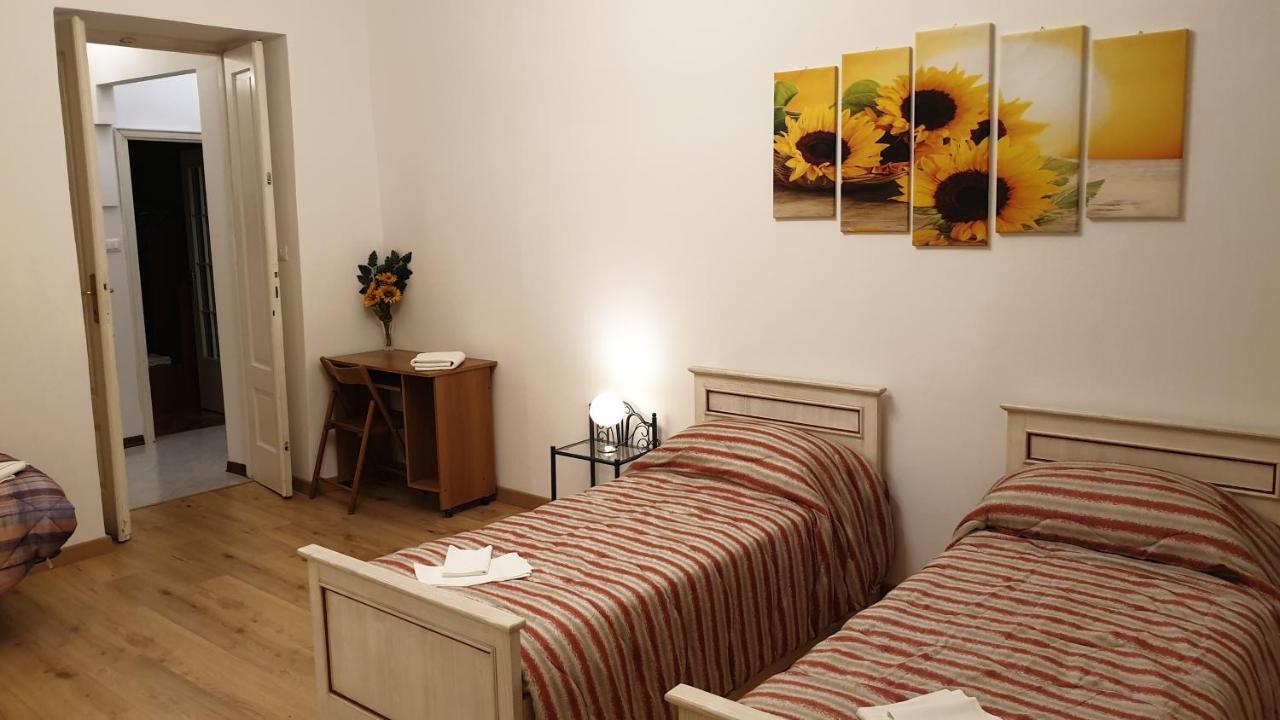Flowers House - La Casa Dei Fiori ตรีเอสเต ภายนอก รูปภาพ